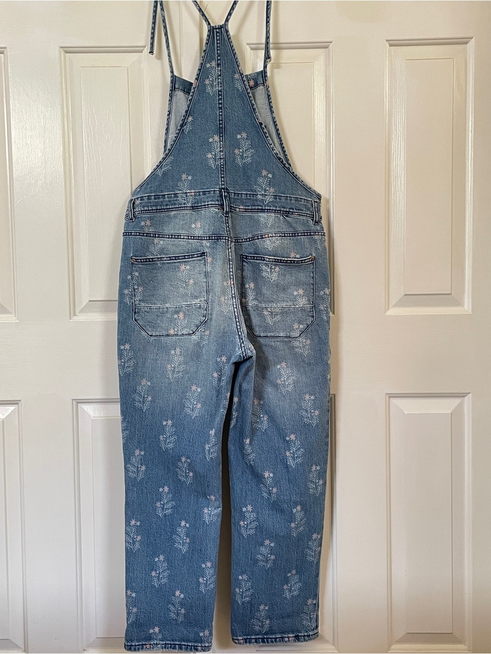 Pilcro Anthropologie The Painters Floral Denim Overalls Size 29 - Picture 3 of 10